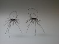 2001-1 draadobjekt 'zomerspinsels I II'.JPG
